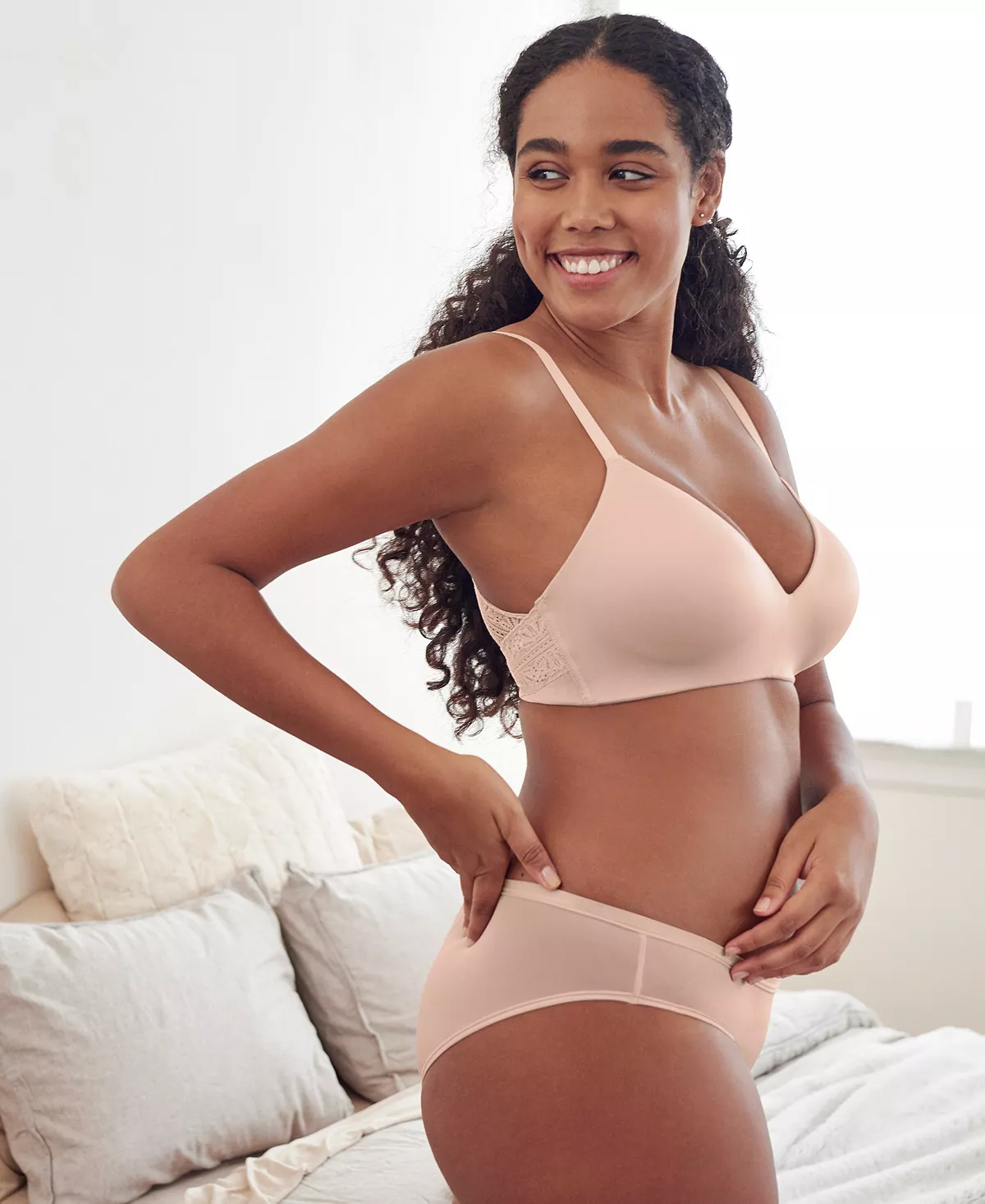 Women's Future Foundation With Lace Wirefree Bra 952253 B.TEMPT'D Women's Future Foundation With Lace Wirefree Bra 952253 -Adrianna Papell Sales Shop