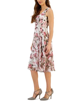 Women's Printed Round-Neck Sleeveless Dress Connected Women's Printed Round-Neck Sleeveless Dress -Adrianna Papell Sales Shop